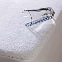 Load image into Gallery viewer, Terry Waterproof Mattress Cover /Mattress Protector Cover For Bed Wetting And Bed Bug Breathable Bed Sheet with an elastic band